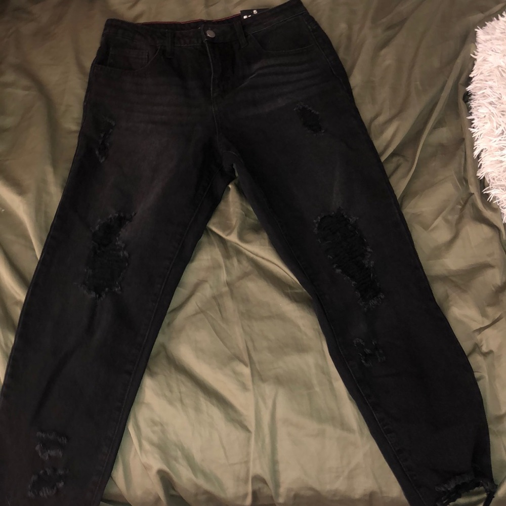 Fashion nova jeans!